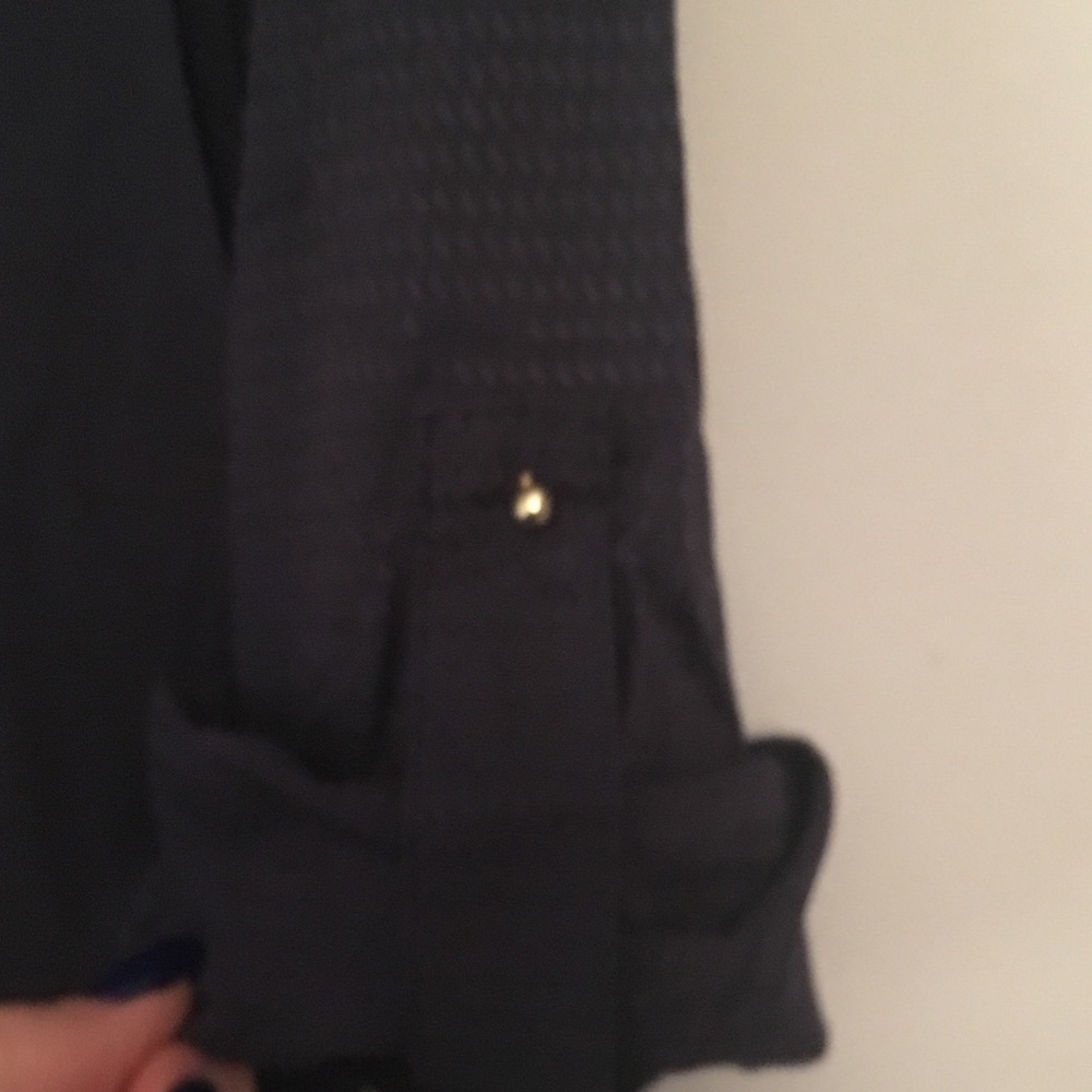 F&F Navy Top - Picture 4 of 4